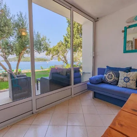 Apartment - Comfort One Bedroom F2 *