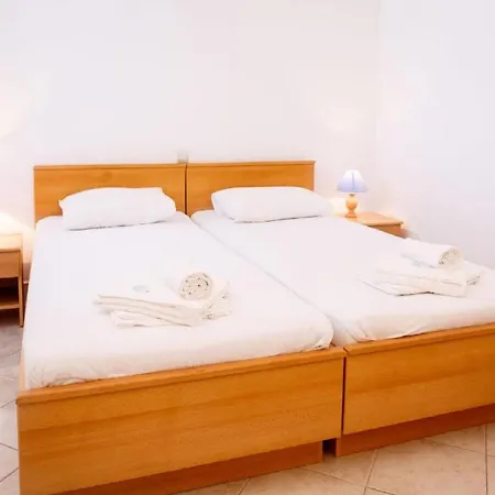 Apartment - Comfort One Bedroom F2 *
